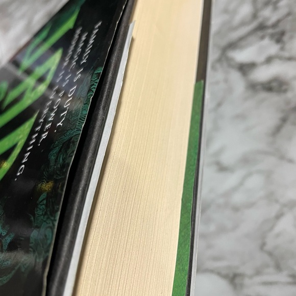 Jade City by Fonda Lee Hardcover First edition - Picture 9 of 14